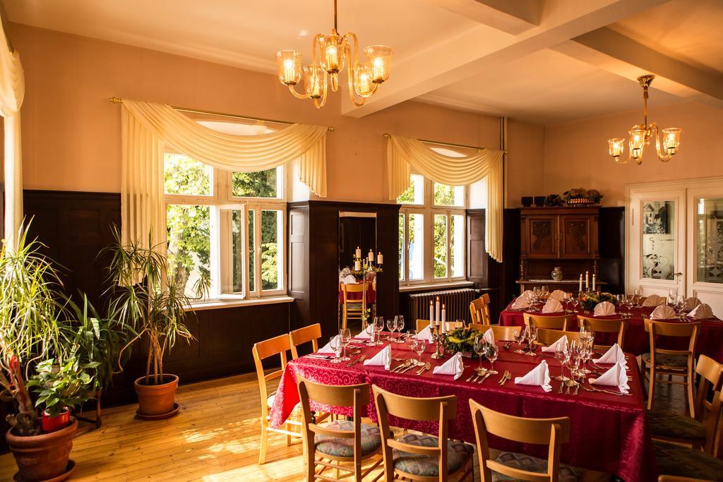 Hotel Leyscher Hof Leutesdorf Екстериор снимка
