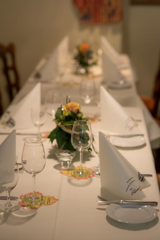 Hotel Leyscher Hof Leutesdorf Екстериор снимка
