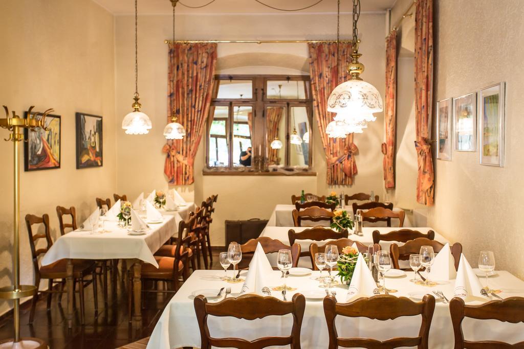 Hotel Leyscher Hof Leutesdorf Екстериор снимка